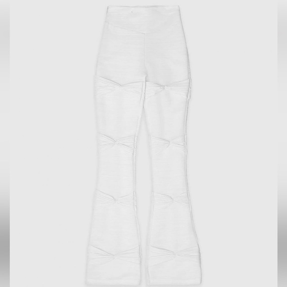 NWT - Manière De Voir Shirred Mesh Overlay Flared Leggings - Picture 5 of 8